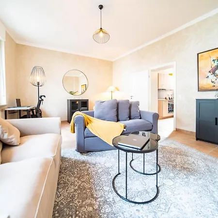 Stylish By The Rhine River Appartamento Coblenza