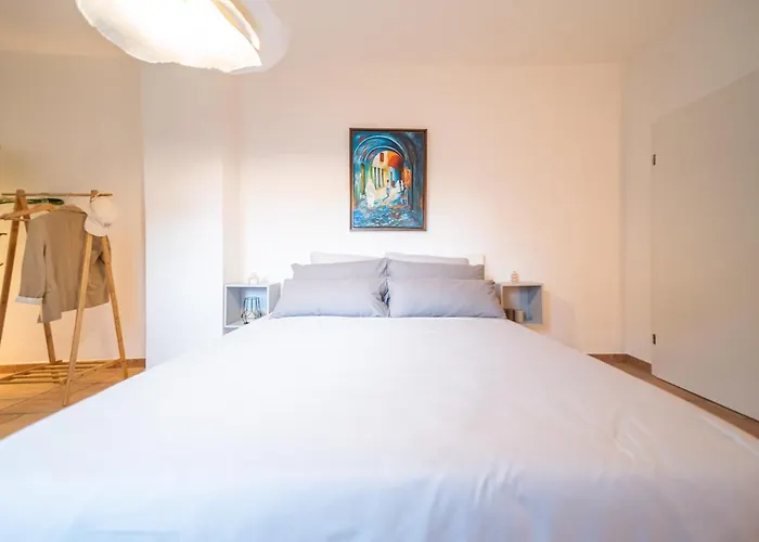 Lägenhet Stylish By The Rhine River Koblenz (Rhineland-Palatinate)